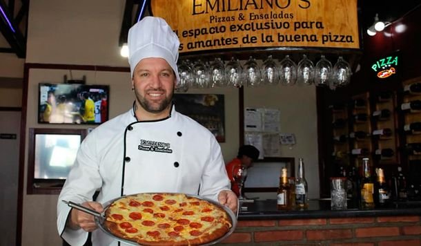 Tras retirarse del fútbol, Vuoso se metió de lleno en la gastronomía. 