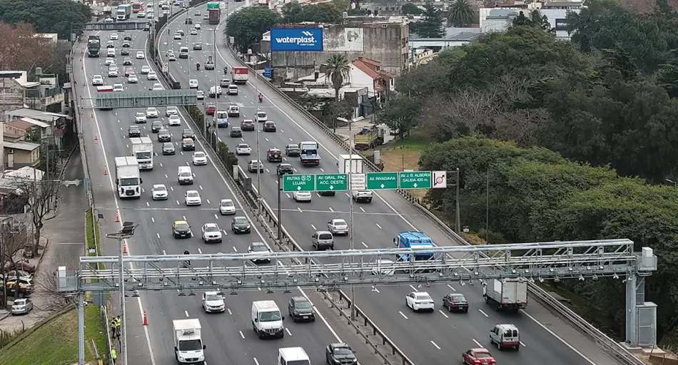 Alerta tránsito: cierran autopista clave, caos hacia Ezeiza y anuncian desvíos
