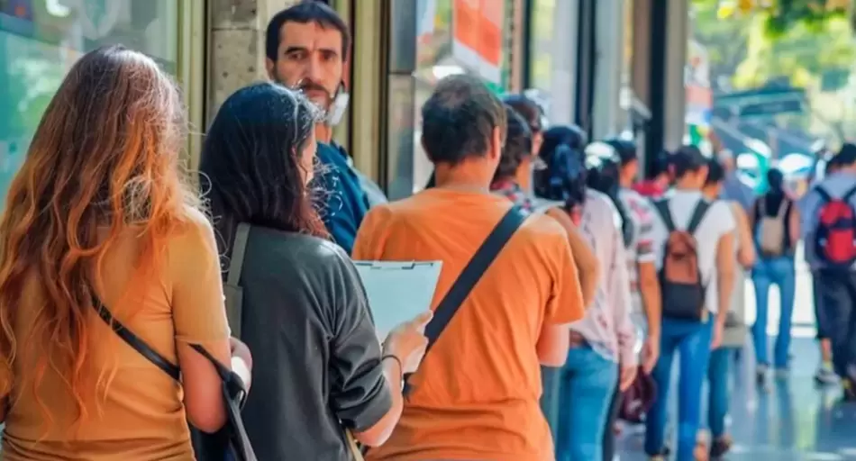 El problema de los tiempos: la economía crece, pero la desocupación también