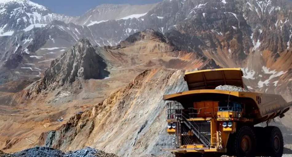 Santa Cruz : la minería banca el empleo local, pero alerta por la falta de técnicos y profesionales en puestos clave