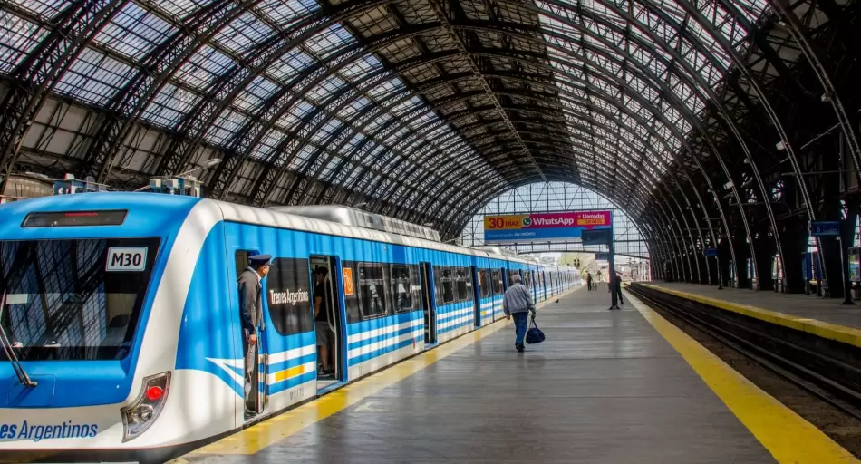 Un tren por hora y tres descarrilamientos por día: la grave denuncia de La Fraternidad que pone en jaque al AMBA