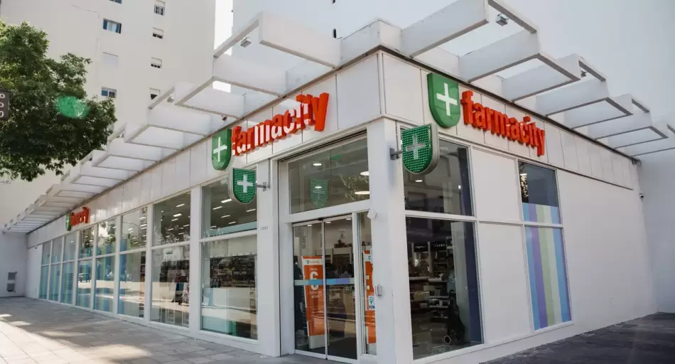 Farmacity compra 10 farmacias y acelera su expansión en Uruguay