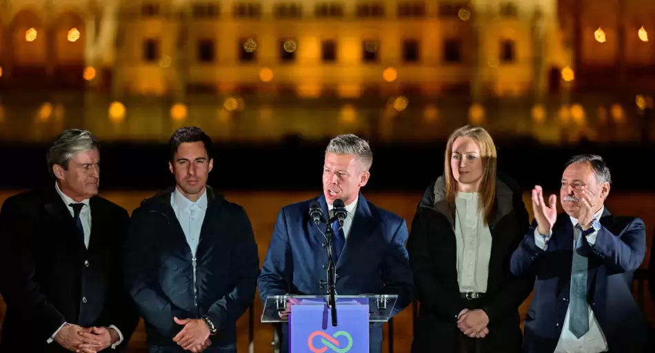 El fin de la era Orbán: anatomía de una revolución pragmática en el corazón de Europa