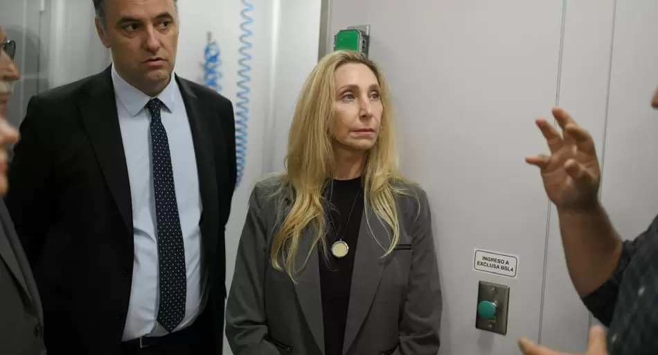 En plena tormenta judicial, Karina Milei se muestra con Adorni en un lugar clave
