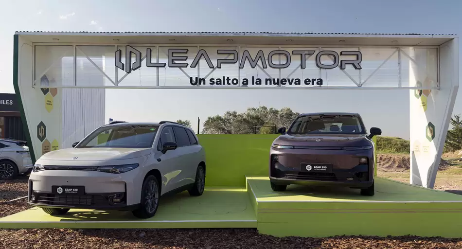 La marca de autos eléctricos de Stellantis confirmó concesionarios e inicio de operaciones en Argentina
