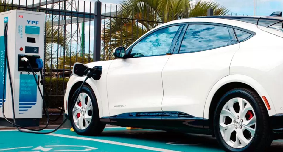Se patentaron casi 20.000 autos electrificados en el primer trimestre: cuáles fueron los más elegidos
