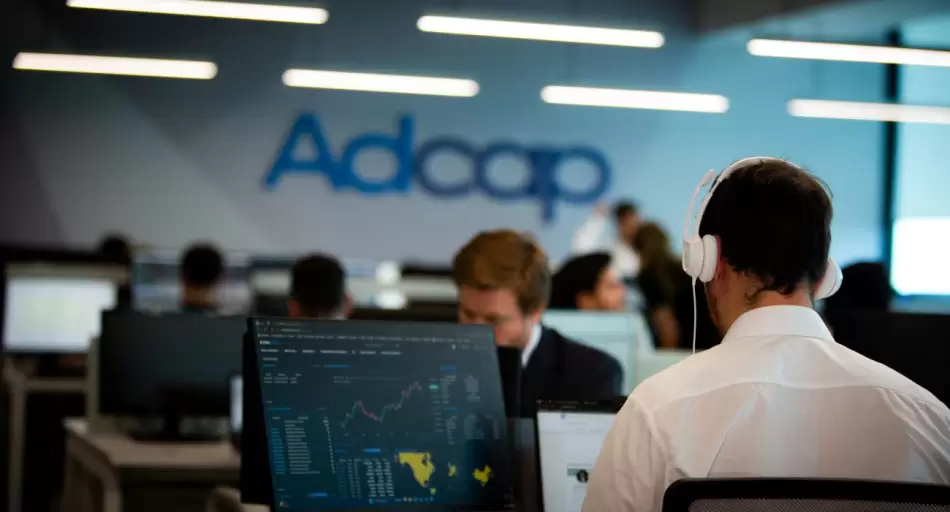 Aguinaldo 2026: las inversiones que recomienda Adcap para ganar hasta casi 8% anual en dólares