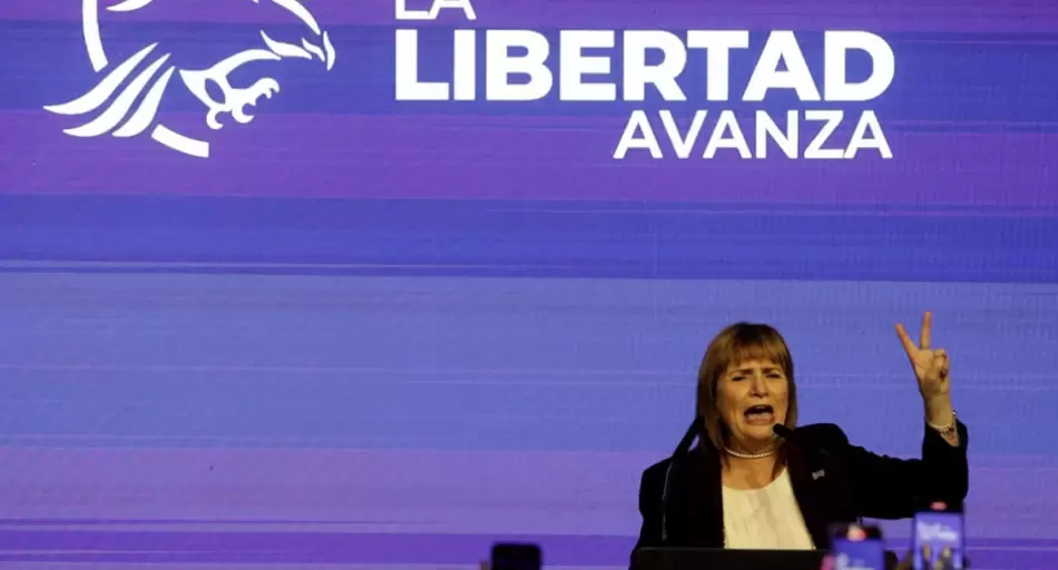 Javier Milei no quiere bajarse, pero Patricia Bullrich entra a la carrera presidencial