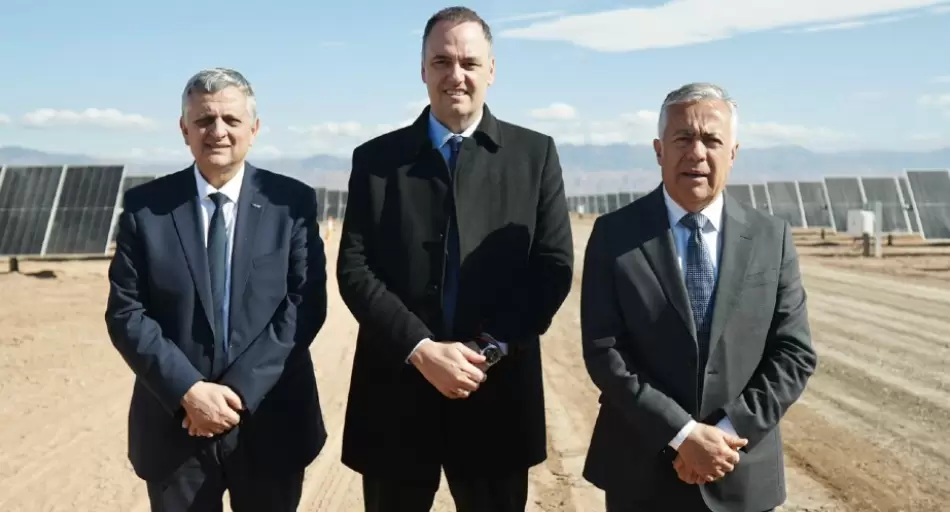 Manuel Adorni inauguró el primer proyecto RIGI de Milei: cómo es el parque solar de YPF en Mendoza