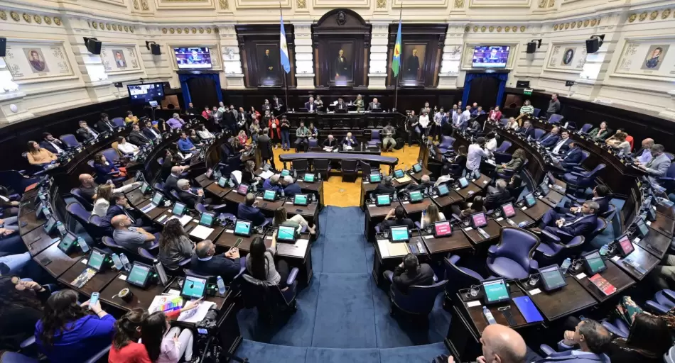 Línea F, ley antitrapitos, cambios en la VTV y ayuda para morosos: la Legislatura porteña acelera proyectos que pueden cambiar la Ciudad
