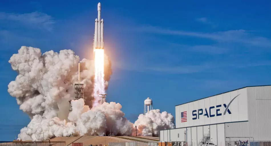 Mientras SpaceX se prepara para su debut en la bolsa, Rusia lanzará su propia versión de Starlink