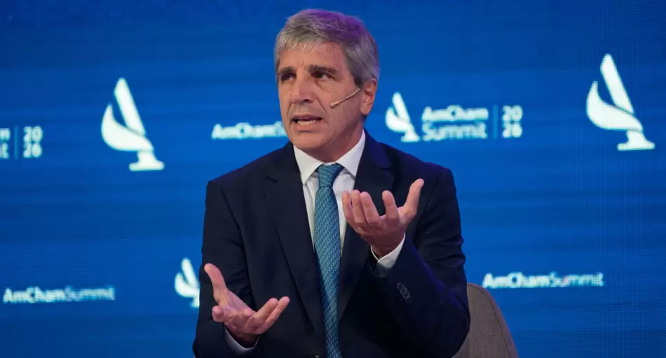 Caputo ante empresarios pronosticó “los mejores 18 meses” y apuntó contra Kicillof: «Nunca va a ser presidente»