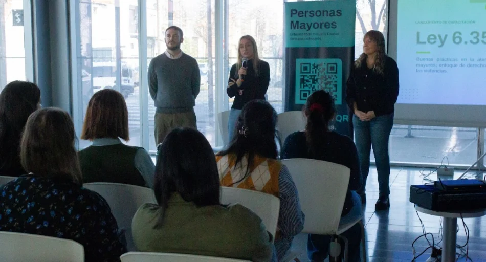 Primer paso en la Ciudad para capacitar a funcionarios sobre el maltrato a personas mayores