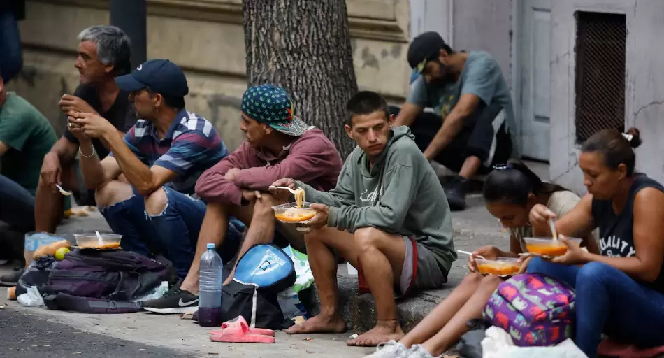 Se frenó la baja de la pobreza: volvió a subir y ya alcanza al 30%