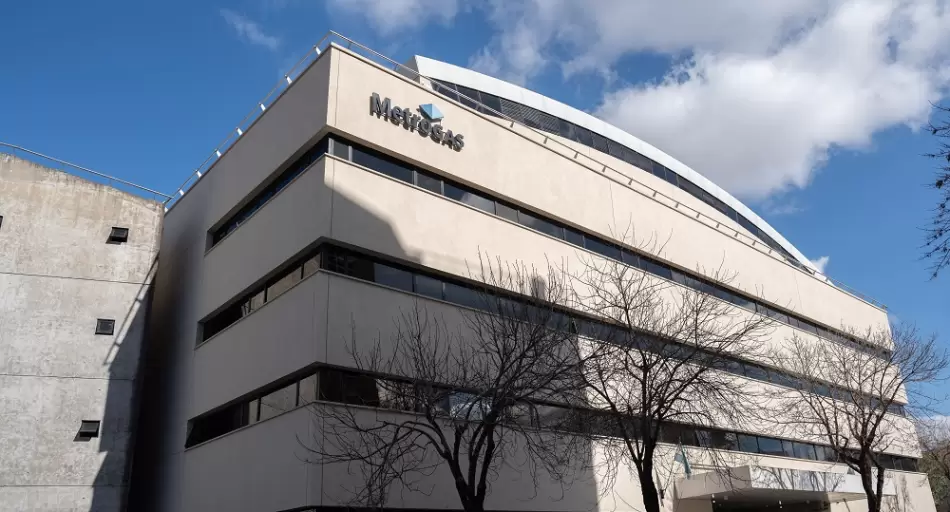 YPF vendió Metrogas por US$ 780 millones: quién se quedó con la mayor distribuidora de gas del país