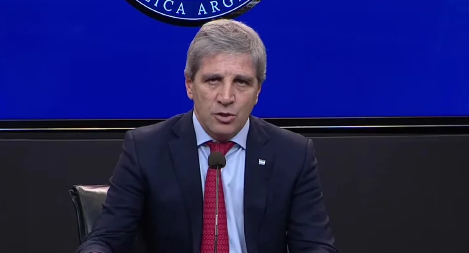 Caputo habló de los millones de argentinos endeudados: qué dijo sobre bancos, fintech y un posible salvataje