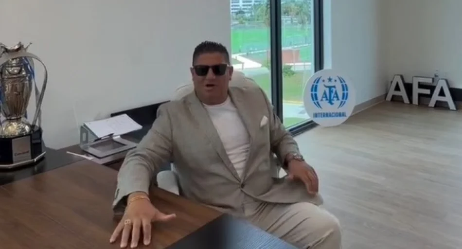 Escándalo en la sede de la AFA en Miami: el embajador de Tapia canceló el show del pastor bizarro y apuntó contra los socios privados
