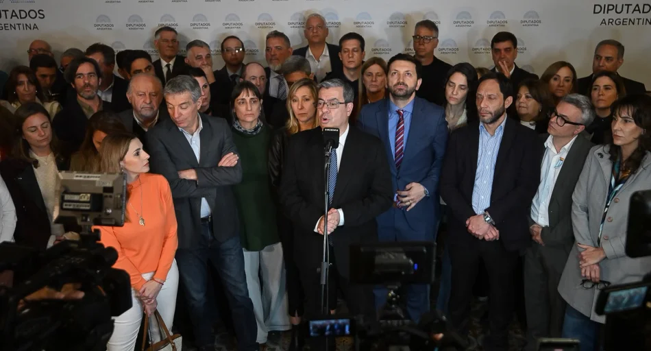 La «oposición unida» dio otro paso y prepara una sesión que puede complicar a Milei