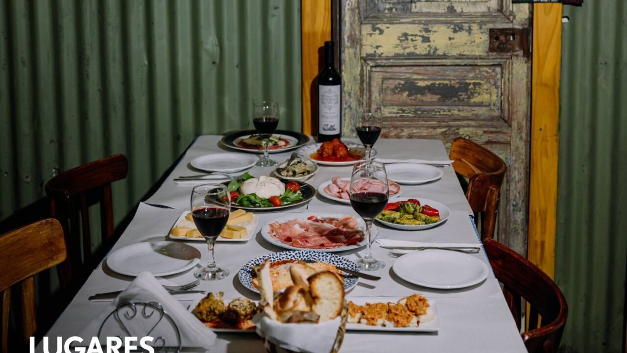 La trattoria secreta que funciona a puertas cerradas y siempre está llena