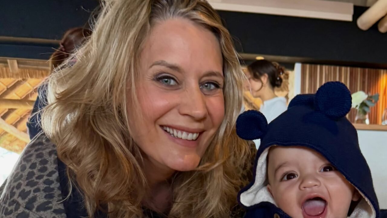 Rocío Marengo expresó su orgullo por el importante logro de Isidro, su bebé de 11 meses: “Cosas nuevas”