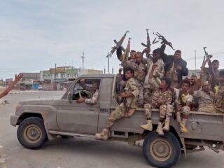 Yemen advirtió ante la ONU que las ataques de los rebeldes hutíes en el estrecho de Bab el-Mandeb amenazan la economía mundial