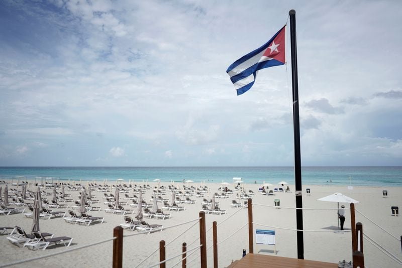 Un turista canadiense afirma que los apagones terminaron con los viajes baratos a Cuba
