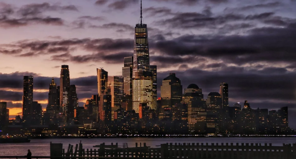 NUEVA YORK PROHIBIÓ LA IA
