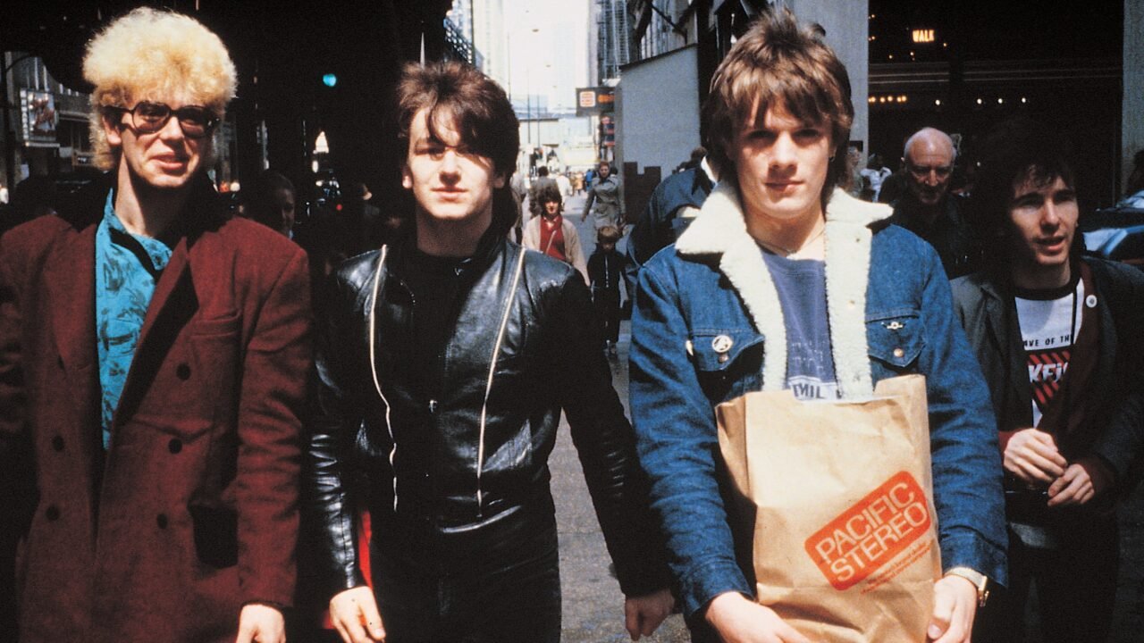 U2 cumple 50: del anuncio en la cartelera de un colegio irlandés al nuevo disco que saldrá en noviembre
