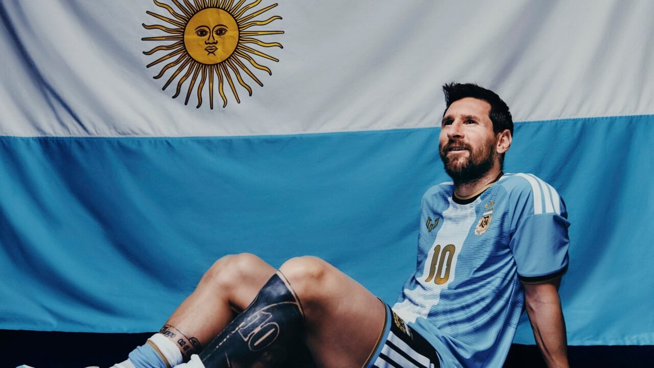 Se dio a conocer cómo será la camiseta edición especial que la selección argentina utilizará en la despedida de Lionel Messi