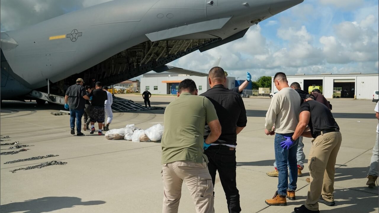 Vuelos de deportación del ICE y el aeropuerto clave que está a una hora de un centro de detención