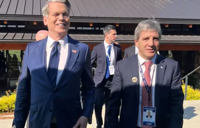 Caputo reveló su PLAN B a Wall Street: qué dijo sobre el dólar, la deuda y las elecciones de 2027