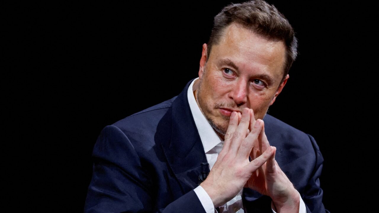 Elon Musk aconseja a niños y jóvenes: “Obtén una educación lo más amplia posible: artes, ciencias, ingeniería y un amplio conocimiento general”