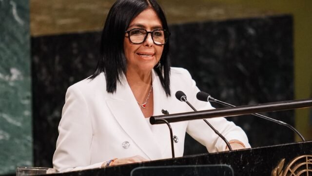 Delcy Rodríguez prometió en la ONU que habrá elecciones en Venezuela y elogió el acuerdo petrolero con EE.UU.