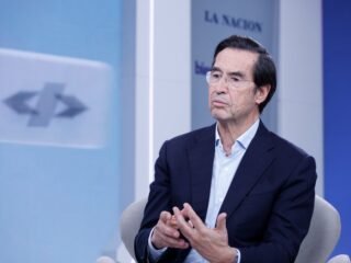 Mario Alonso Puig, médico especializado en bienestar: “Aguantarse, enferma; reír y llorar es lo que más cura”