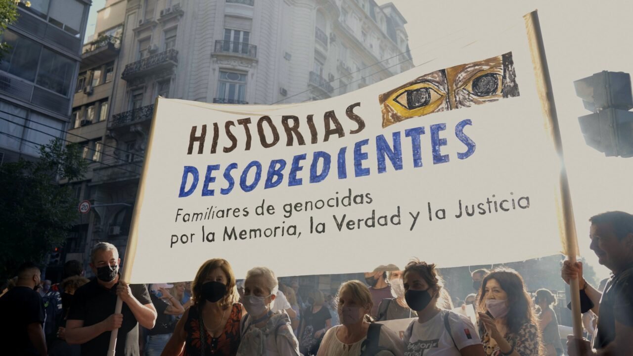 “Siempre ha sido difícil desobedecer”: los hijos de los represores de la dictadura cuentan sus historias de culpa y vergüenza