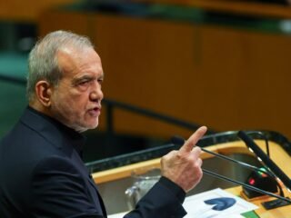 Pezeshkian afirmó que Teherán está dispuesto a negociar con Trump para poner fin a la guerra: “No deseamos continuar”