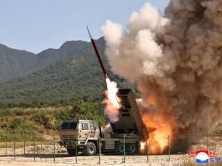 El régimen de Corea del Norte probó un nuevo sistema mejorado de lanzamiento de misiles