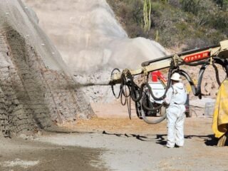 Con explosivos y detonación dinamitaron una montaña en La Rioja: así avanza la megaobra de un túnel de 250 metros en la ruta nacional 75