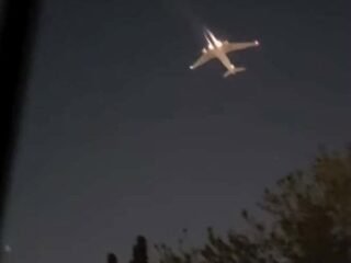 Un avión de Aerolíneas Argentinas con destino a Madrid tuvo una falla en un motor y tuvo que volver a Ezeiza