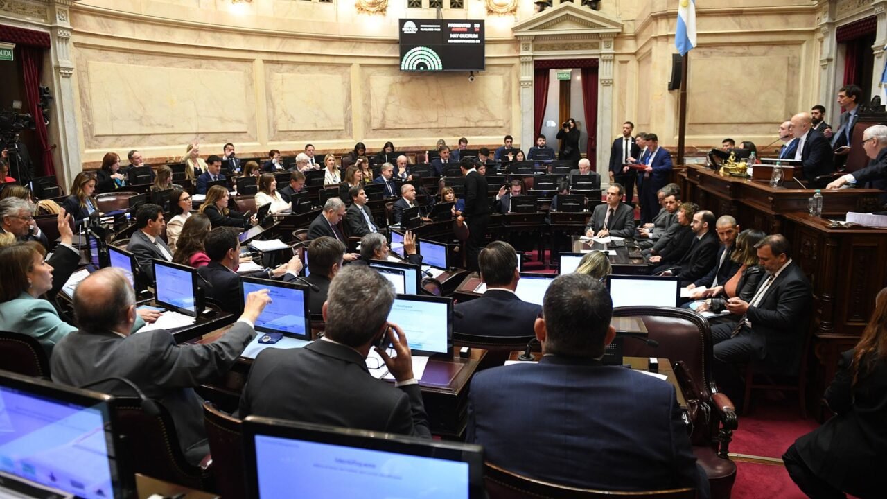 Senado: el oficialismo introdujo cambios en la reforma del Banco Central e intentará aprobarla mañana