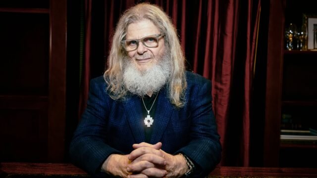La otra pasión de Gustavo Santaolalla: “No quería hacer un vino de celebrity”