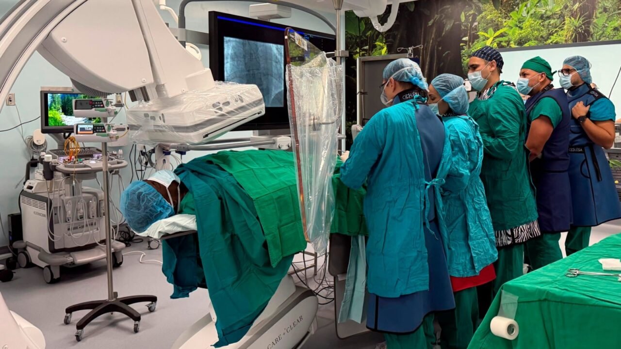 Seguridad social aprueba más de USD 422 millones para crear 136 plazas, fortalecer hospitales y financiar pensiones en Costa Rica