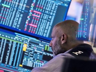 El riesgo país vuelve a subir y ya supera los 600 puntos