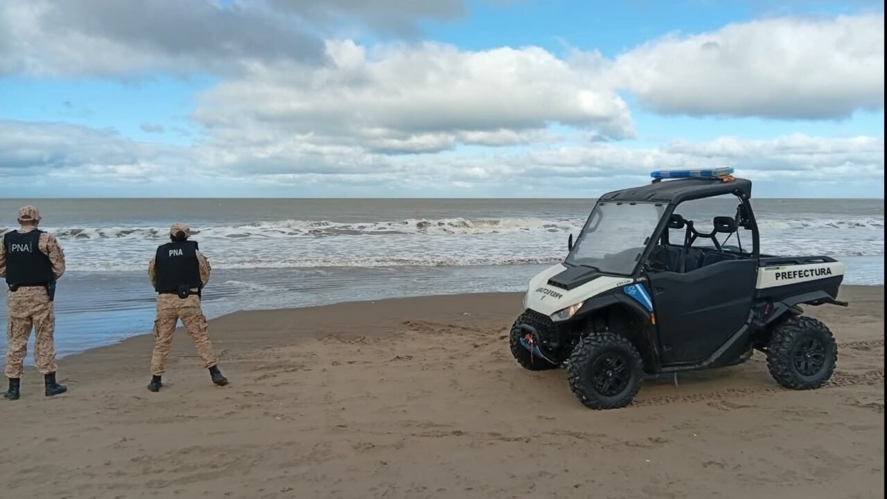 Qué se sabe de los dos kayakistas desaparecidos en Santa Teresita: ingresaron al mar y no pudieron volver