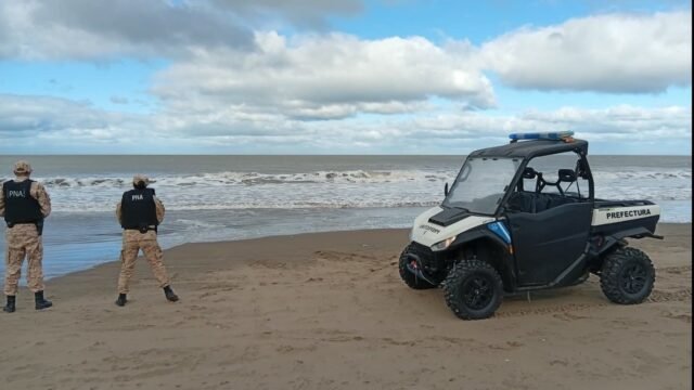 Qué se sabe de los dos kayakistas desaparecidos en Santa Teresita: ingresaron al mar y no pudieron volver