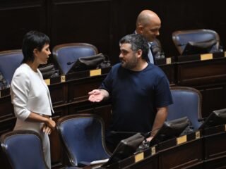 Arde la interna del PJ bonaerense: diputados de Kicillof no apoyaron un proyecto de Tignanelli y Mayra Mendoza