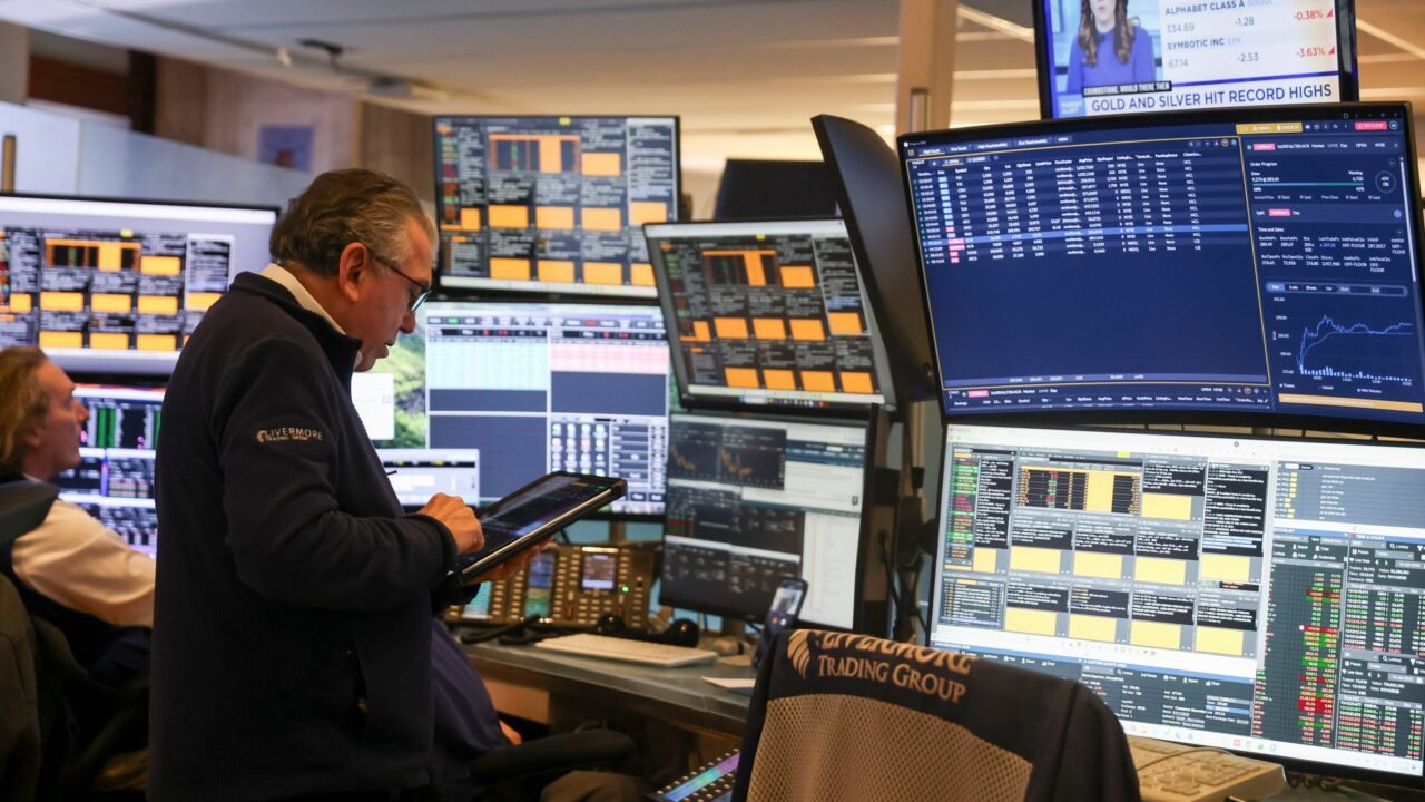 El petróleo sube otra vez y arrastra a Wall Street a su tercera baja consecutiva
