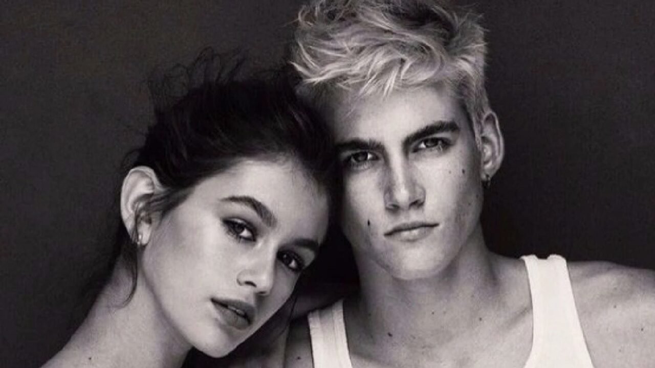 Kaia Gerber revela cómo su hermano Presley la apoyó hasta sus últimos días: “Era muy dulce”