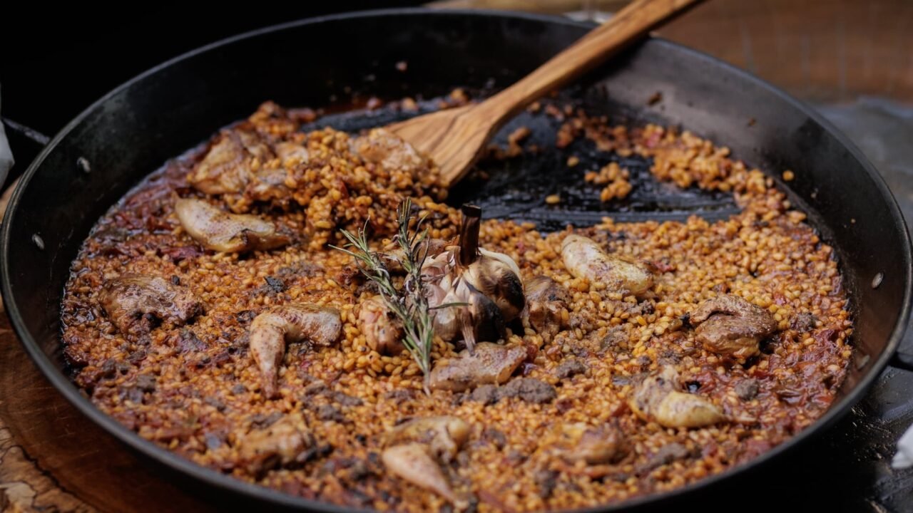 Día de la Paella: qué bodegones, cantinas y restaurantes españoles tiene promociones con descuentos de hasta 50%