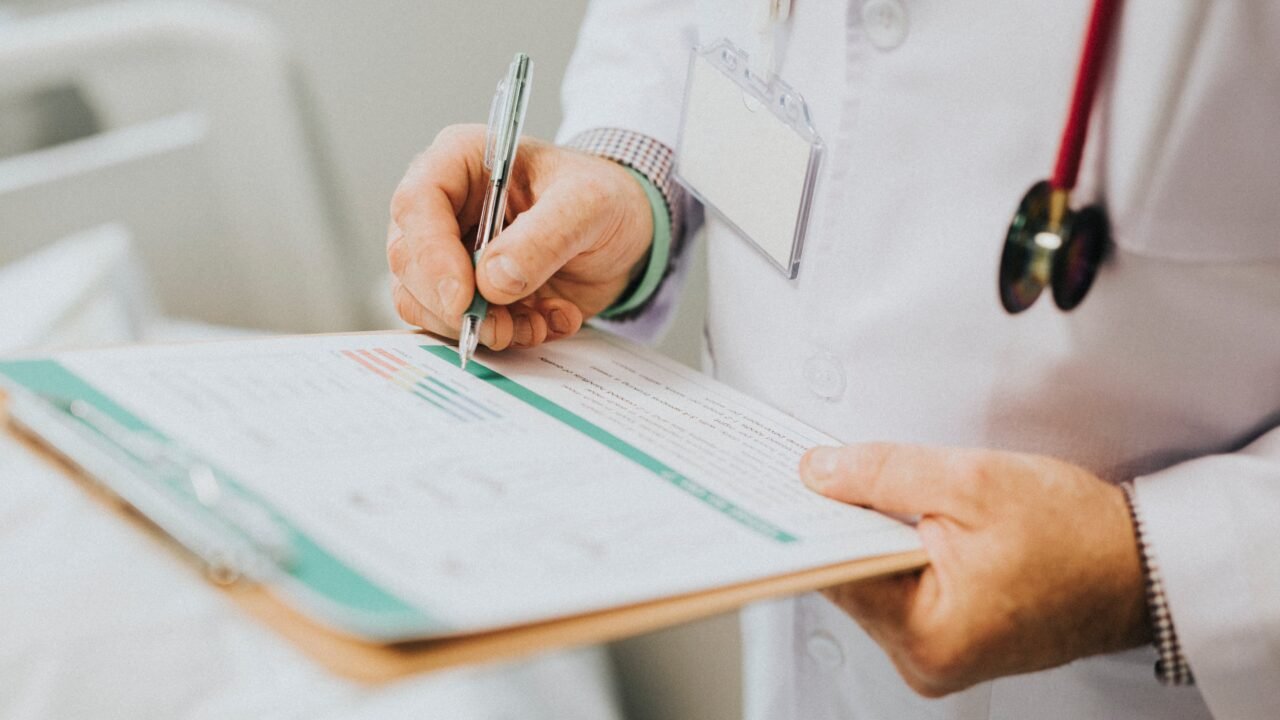 No sobran amparos de salud: faltan respuestas